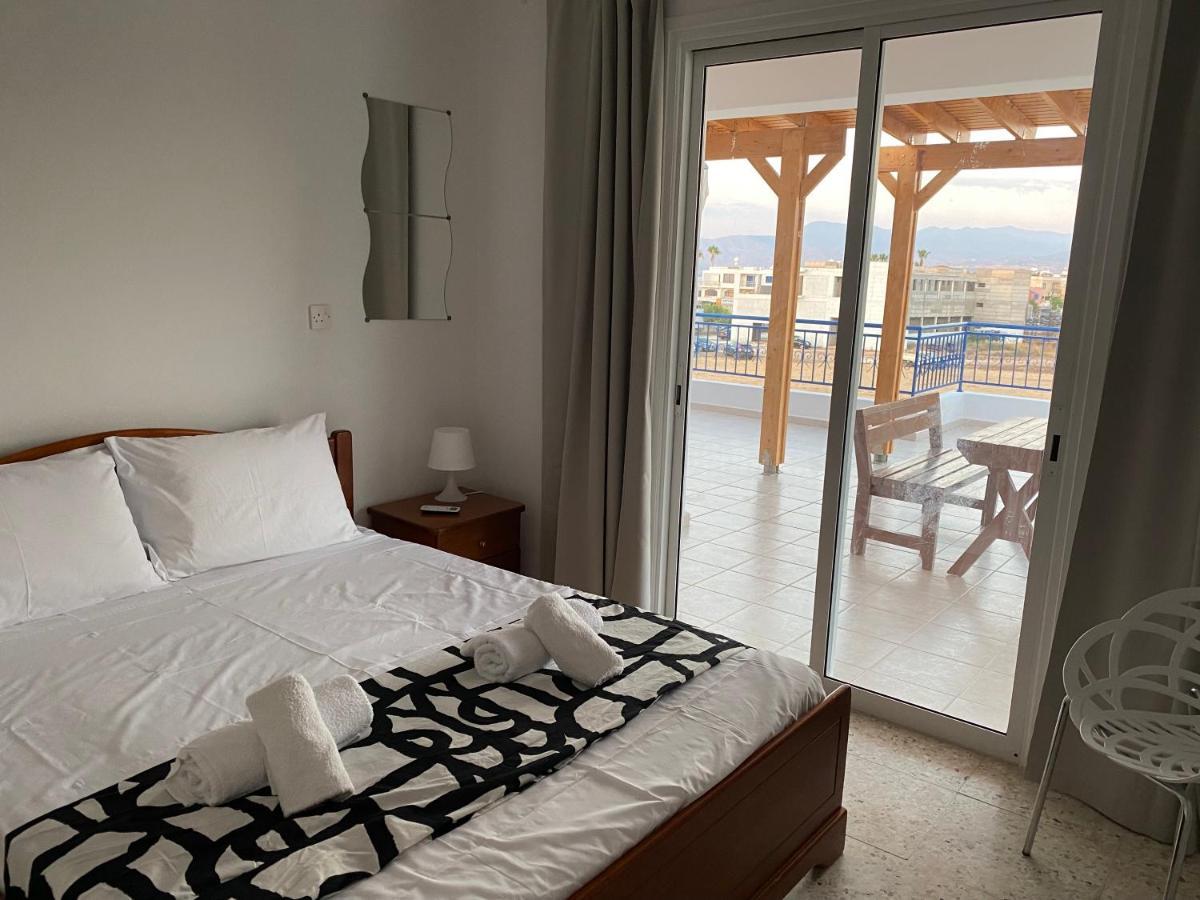 Galtheo Apartment Lachi Bagian luar foto
