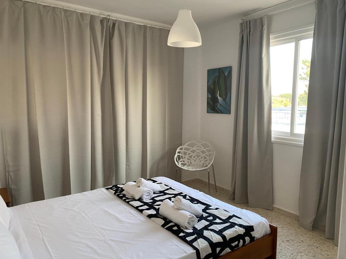 Galtheo Apartment Lachi Bagian luar foto